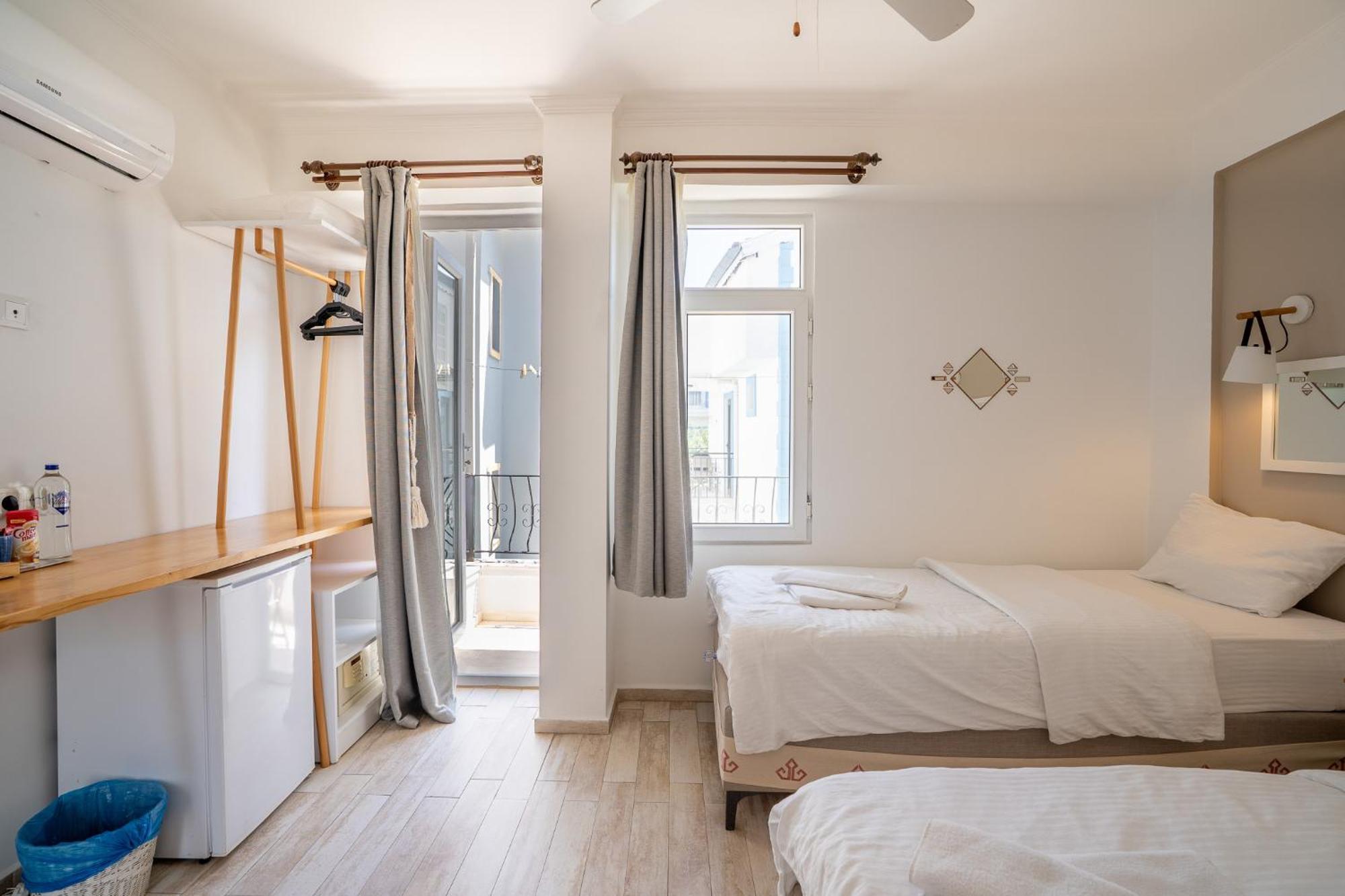Double or Twin Room Garden View