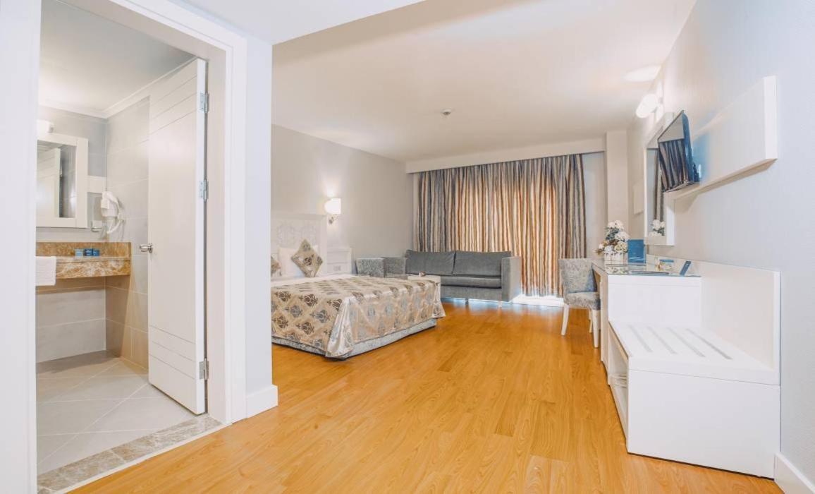 Standart Çift Kişilik veya İki Yataklı Oda - Deniz Manzaralı