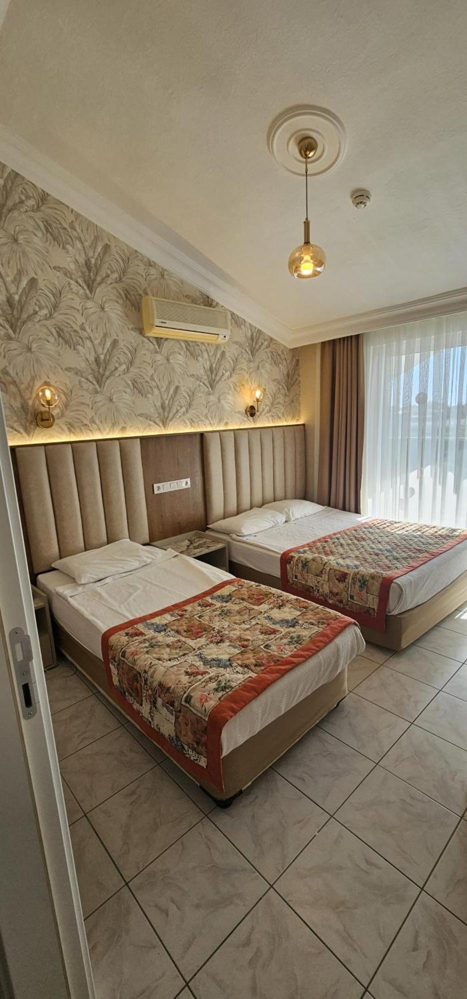 Chambre Double - Vue sur Jardin