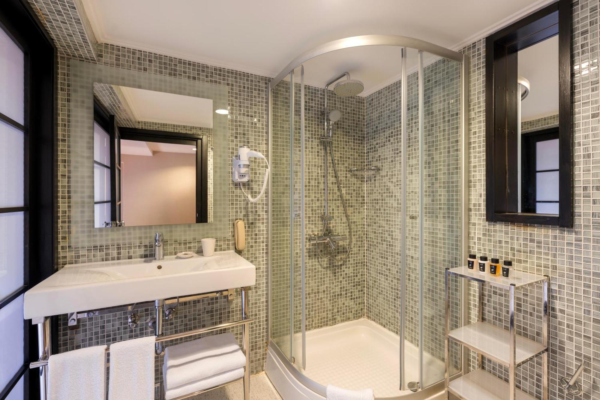 Deluxe Double Room Hot Tub