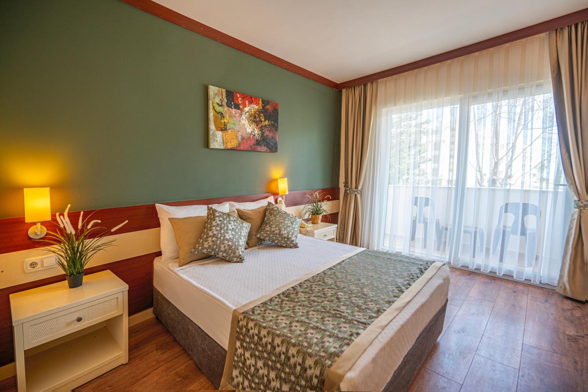 Double or Twin Room Extra Bed