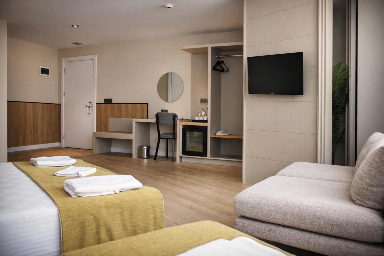 Luxury Triple Room