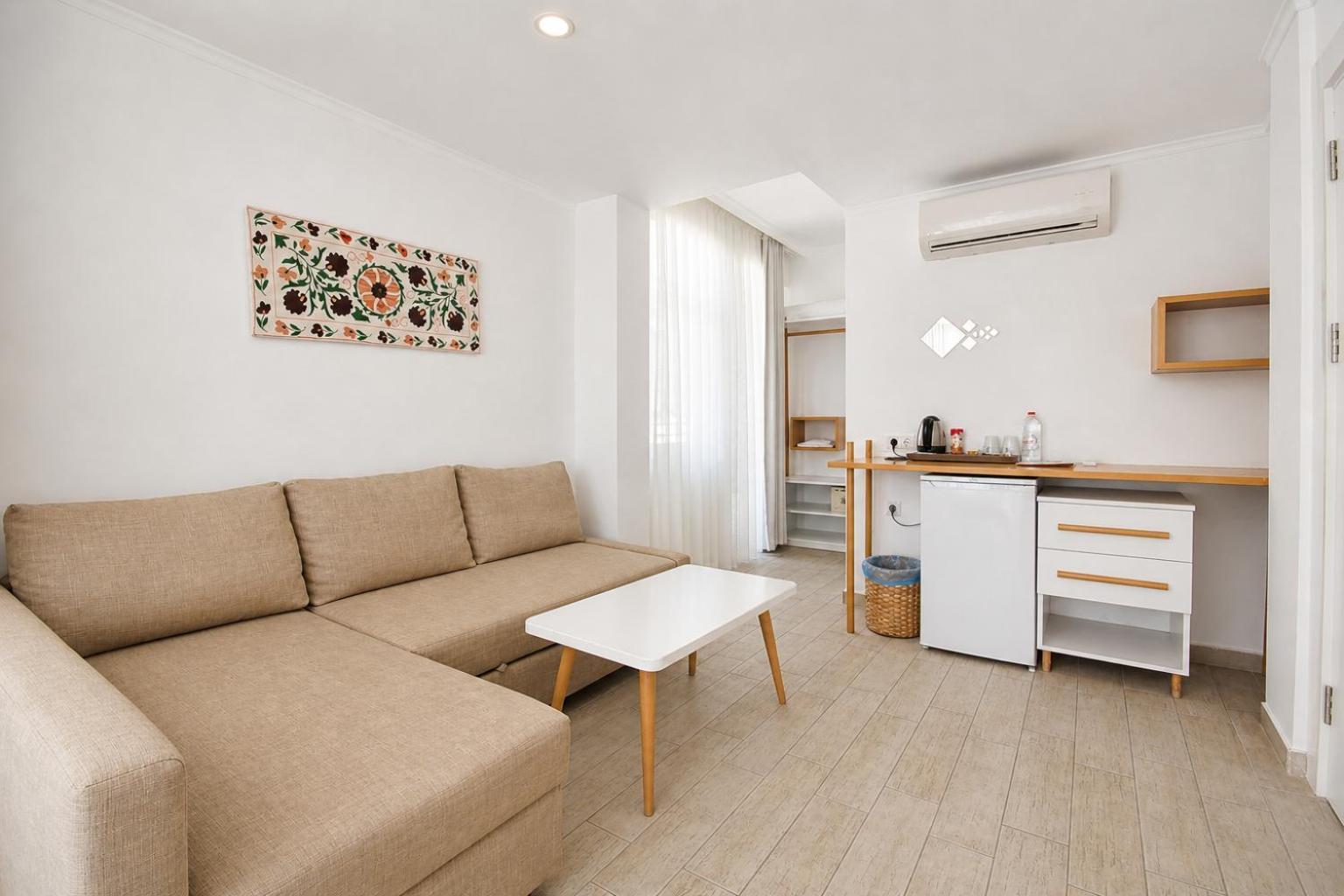 Deluxe Family Room