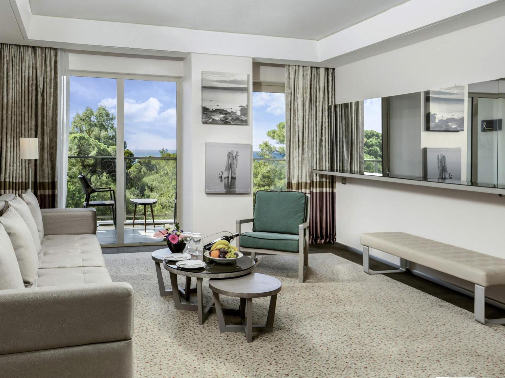 Deluxe Suite Sea View