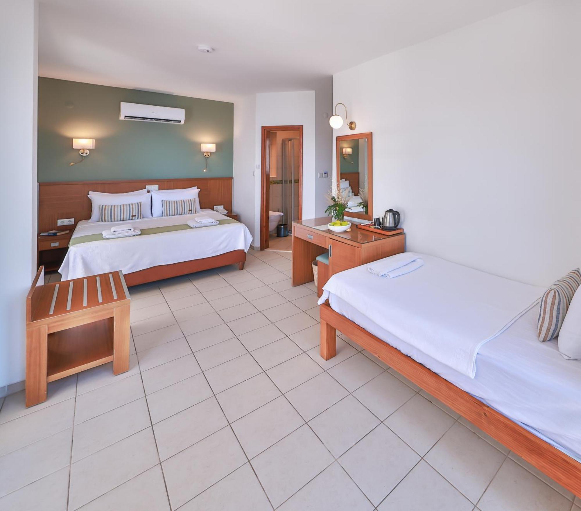 Superior Triple Room Sea View