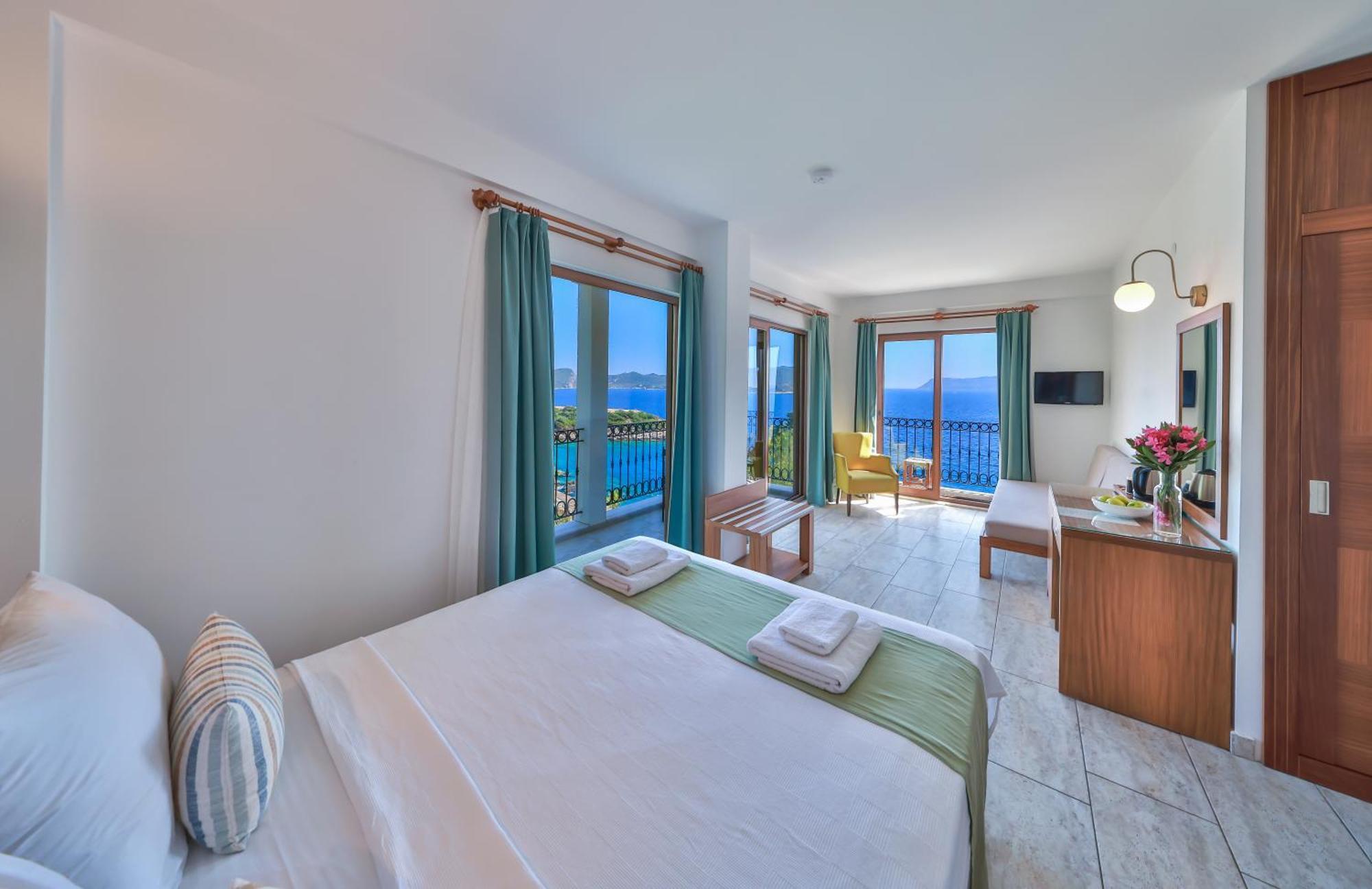 Superior Triple Room Sea View