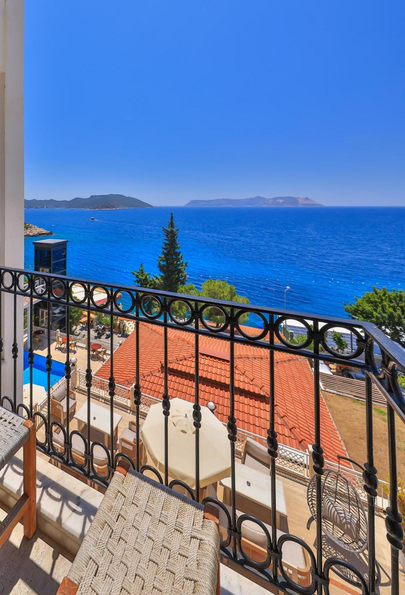 Superior Triple Room Sea View