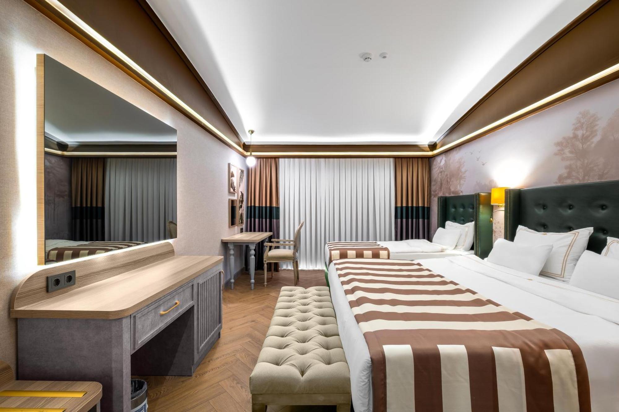 Main Building Standard Room Jacuzzi