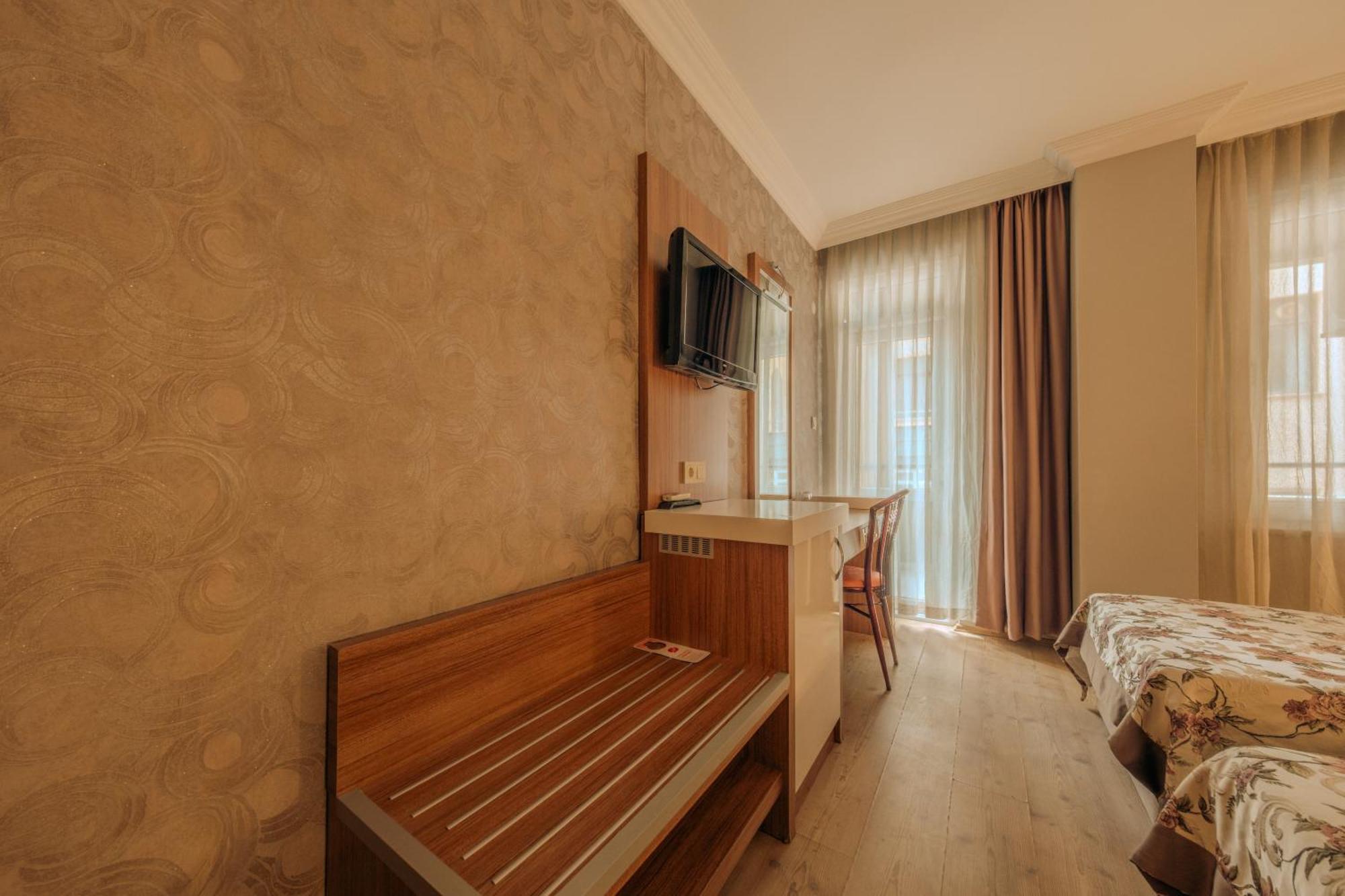 Classic Triple Room