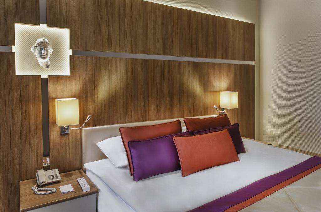 Standard Double or Twin Room Land View