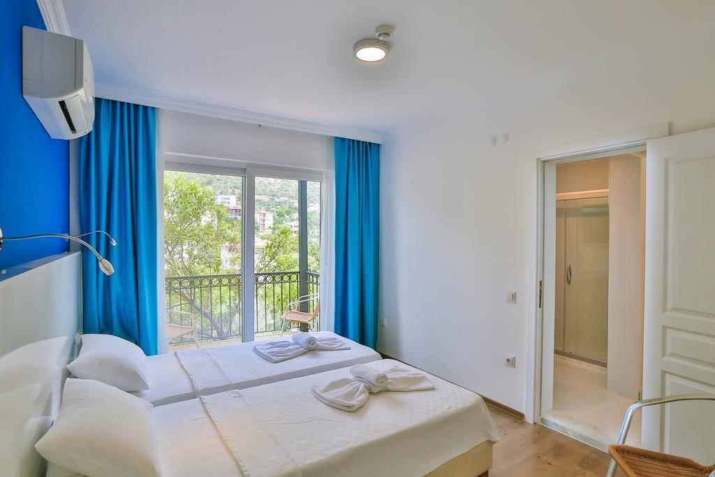 Twin Room with Balcony