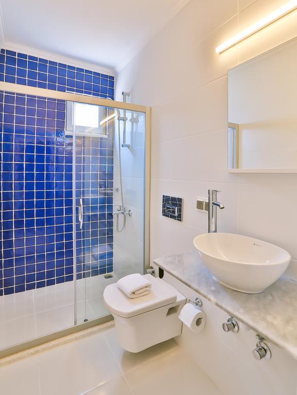 Deluxe Double Room with Balcony and Sea View