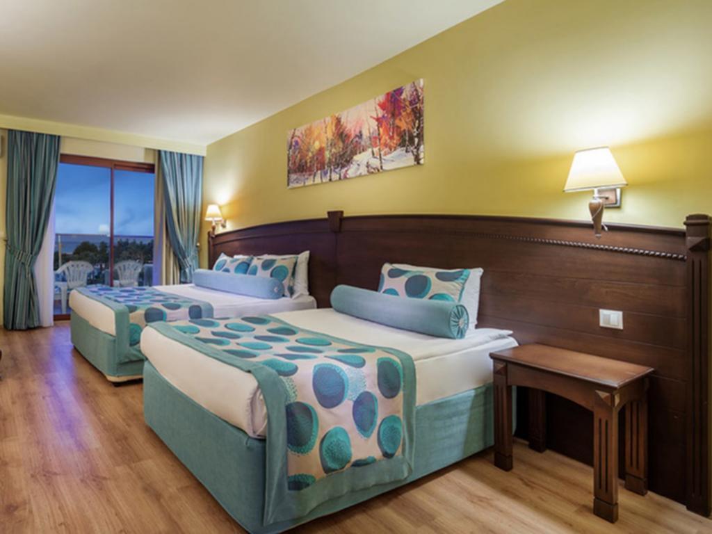 Standard Double or Twin Room Garden View