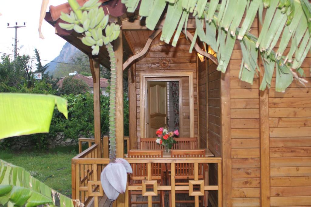 Deluxe Bungalow
