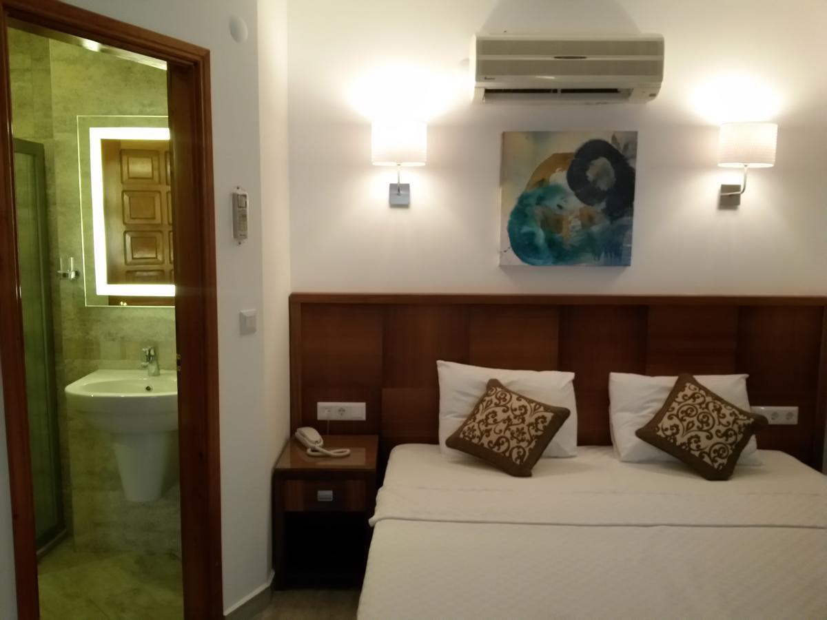 Family Suite with Side Sea View,831227795:JPEG