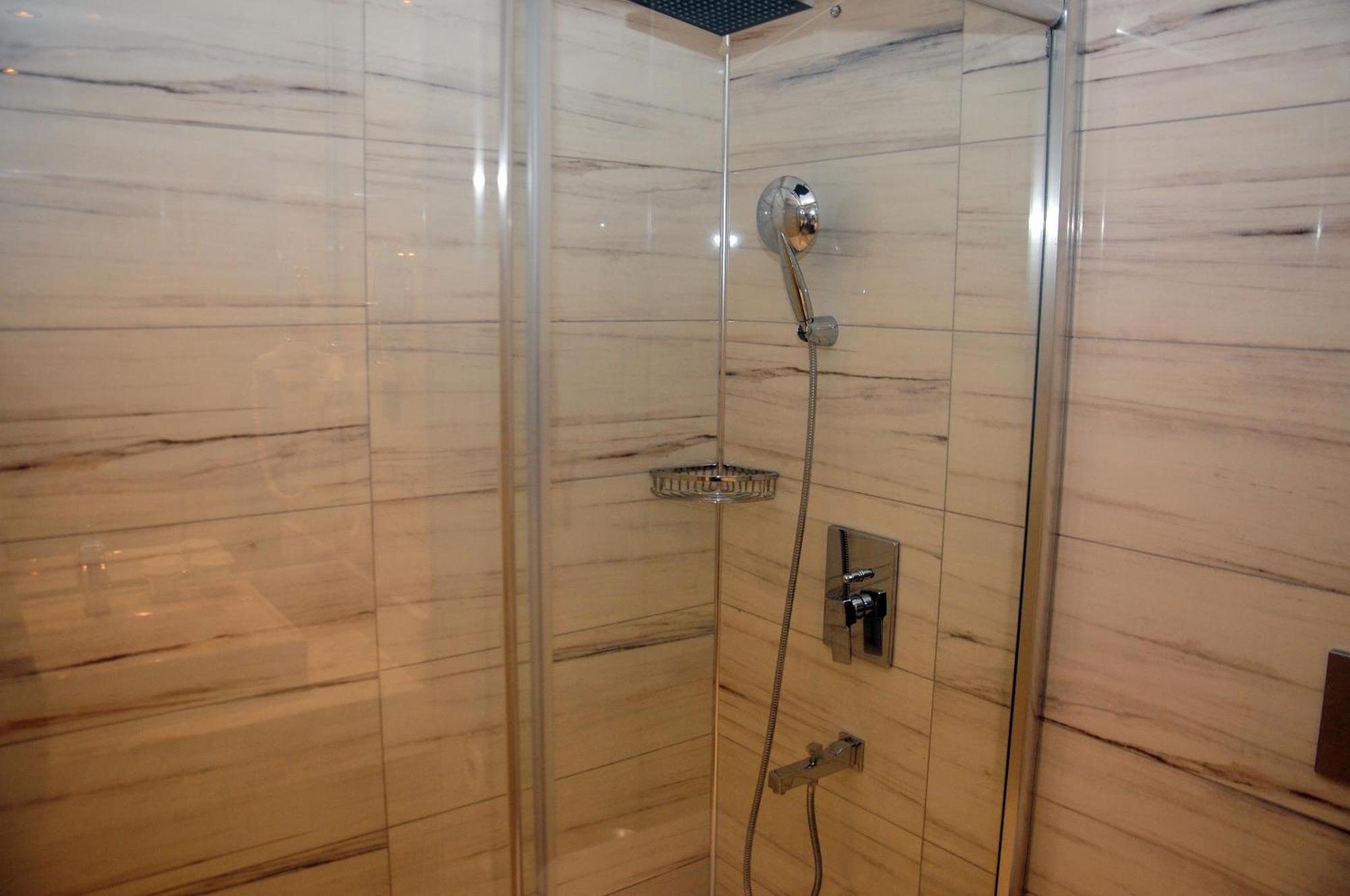 Double or Twin Room with Sea View,1209780016:JPEG