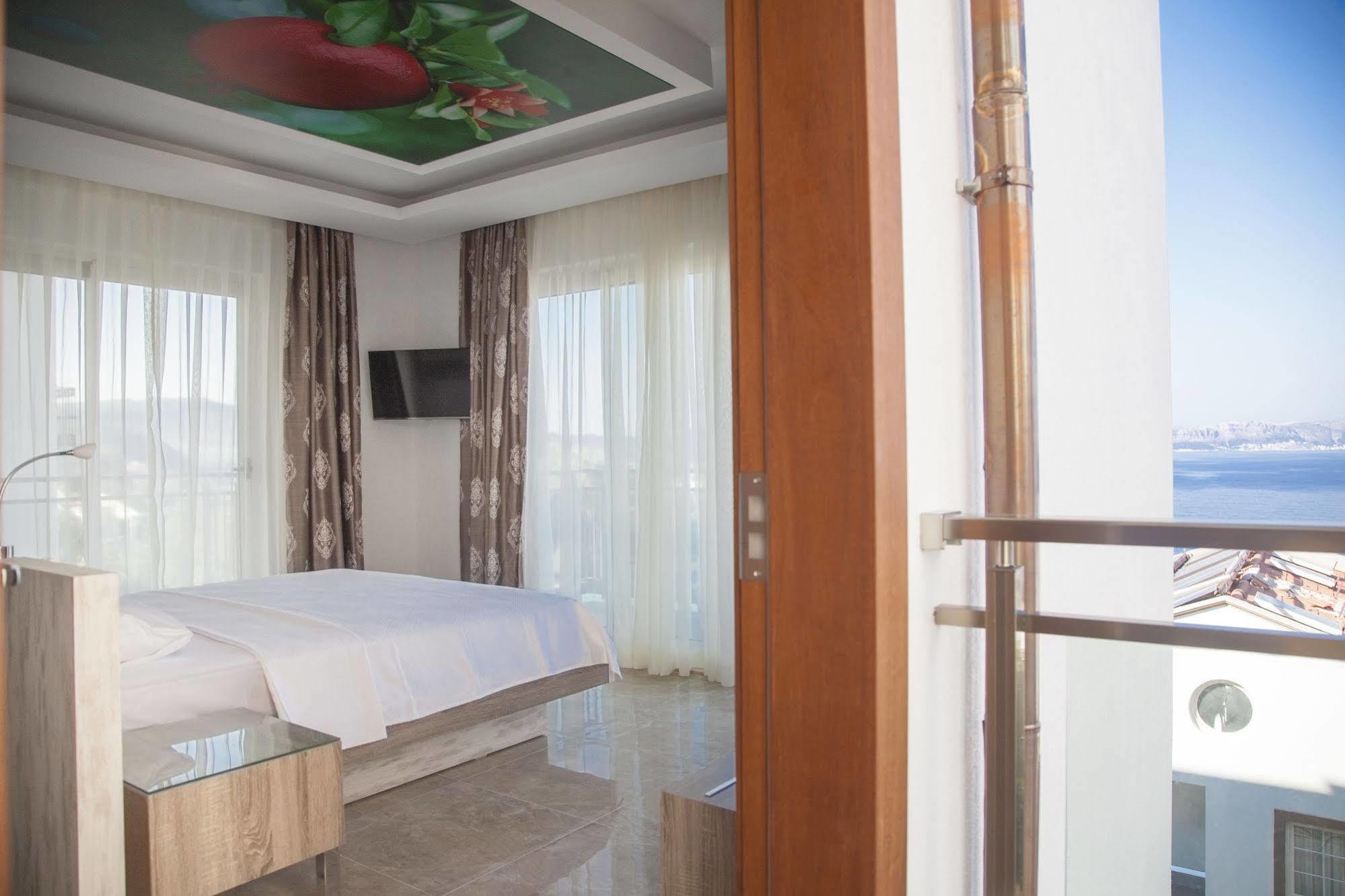 Deluxe Çift Kişilik Oda - Deniz Manzaralı