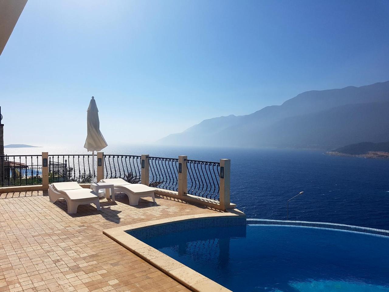 Suite with Sea View