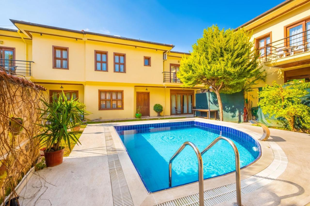 Villa Garden View