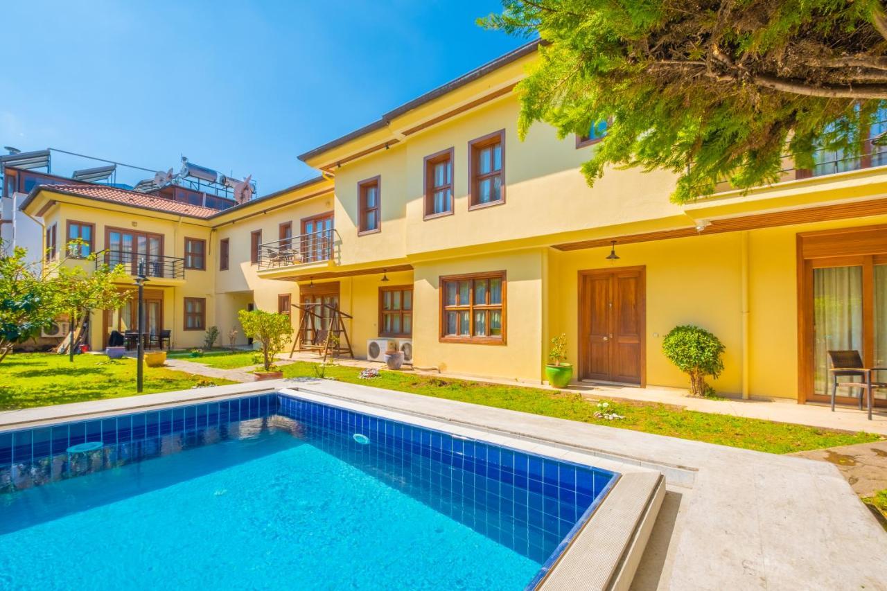 Villa Garden View