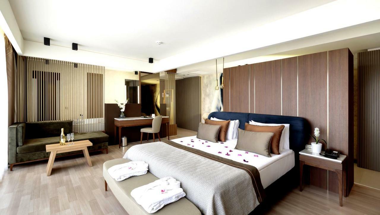 Deluxe Suite Sea View
