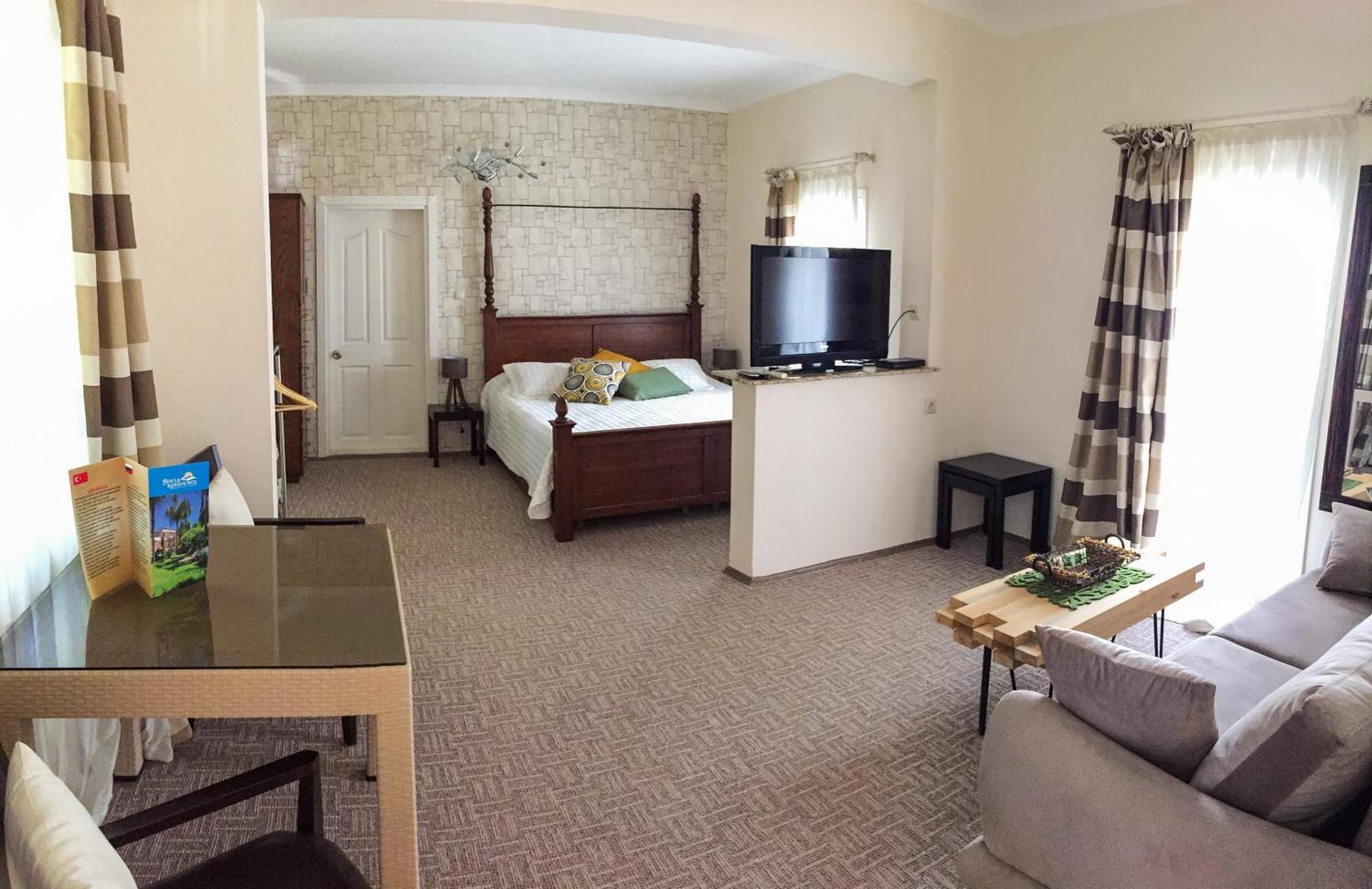 One-Bedroom Apartment,725395990:JPEG