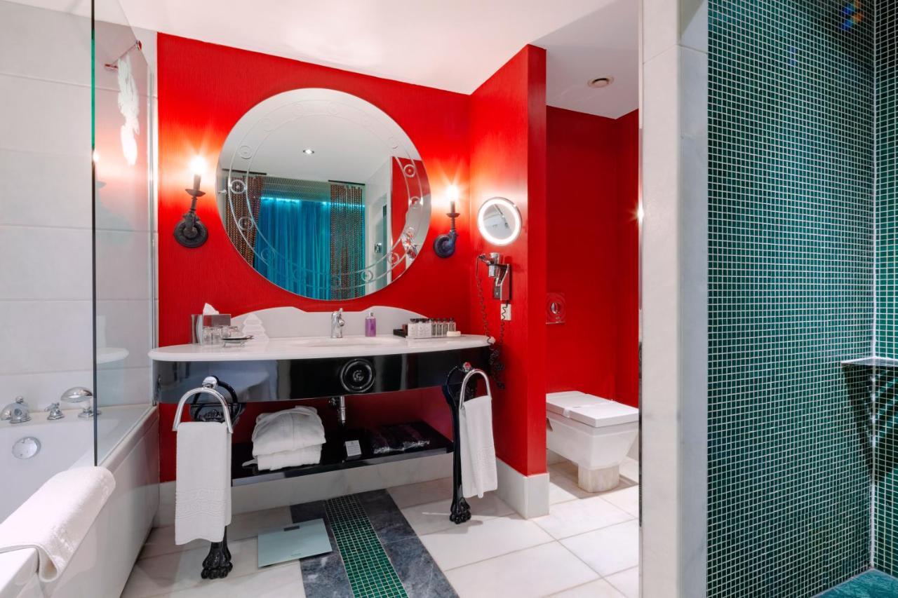 Chambre Double Deluxe - Vue Partielle sur Mer