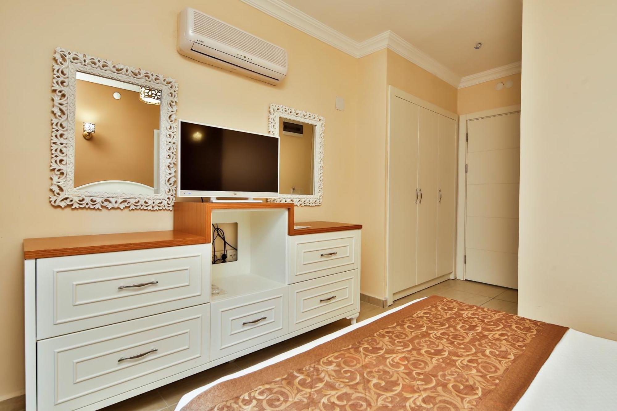 Double Room Side Sea View