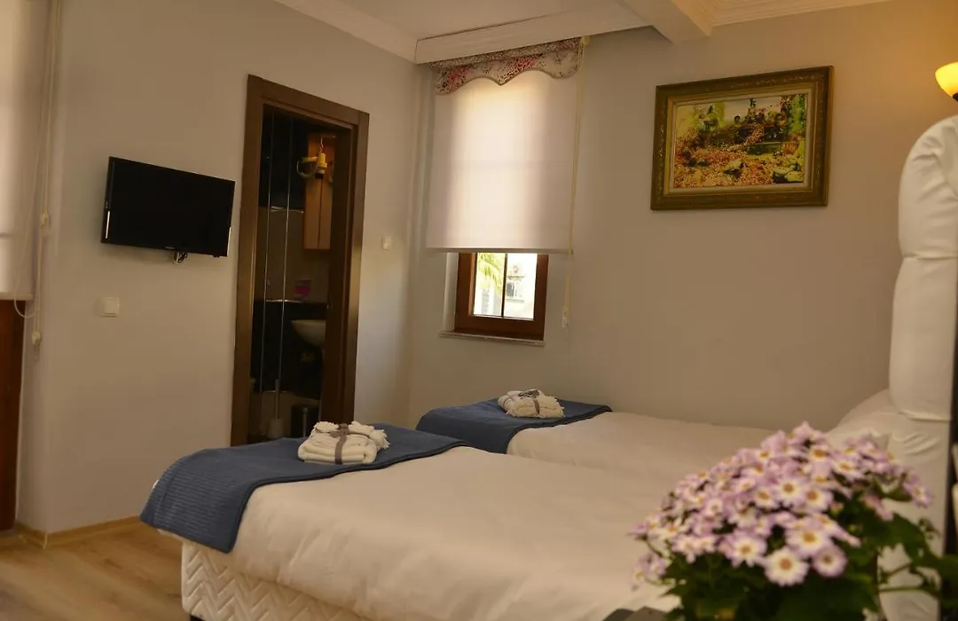 Pure Diamond Hotel-1
