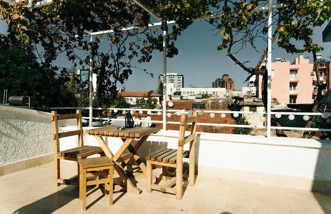 Flaneur Hostel-1