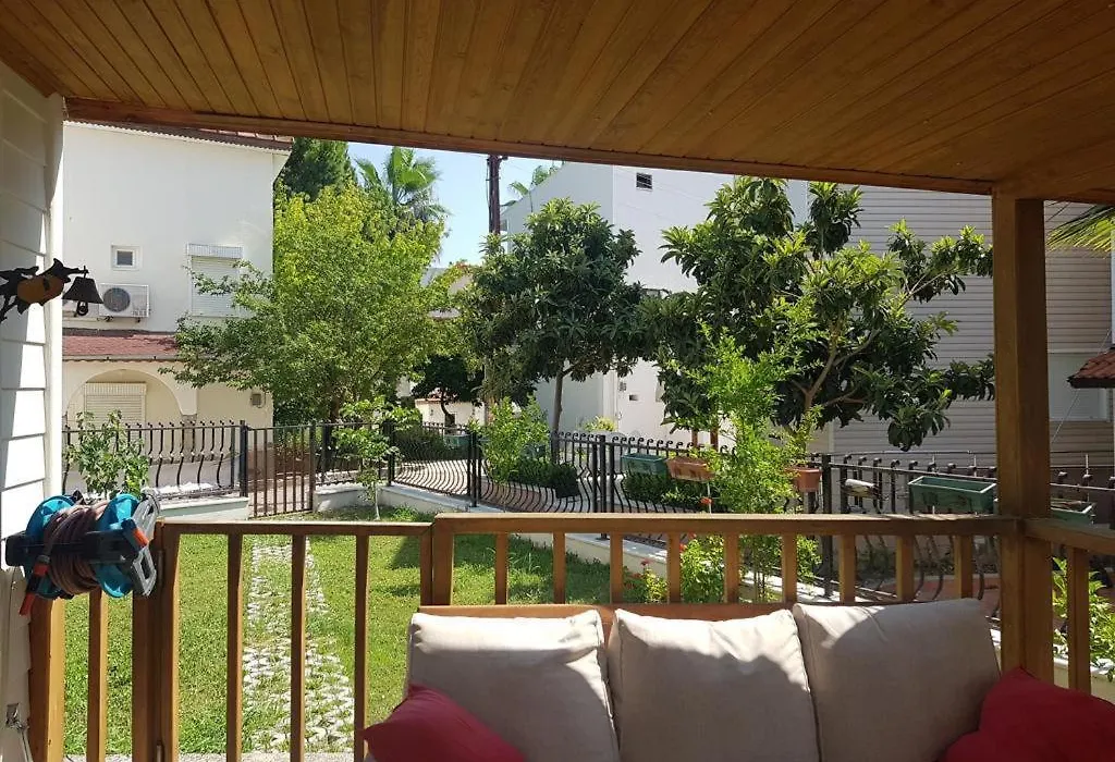 Side Luxury Villa-1