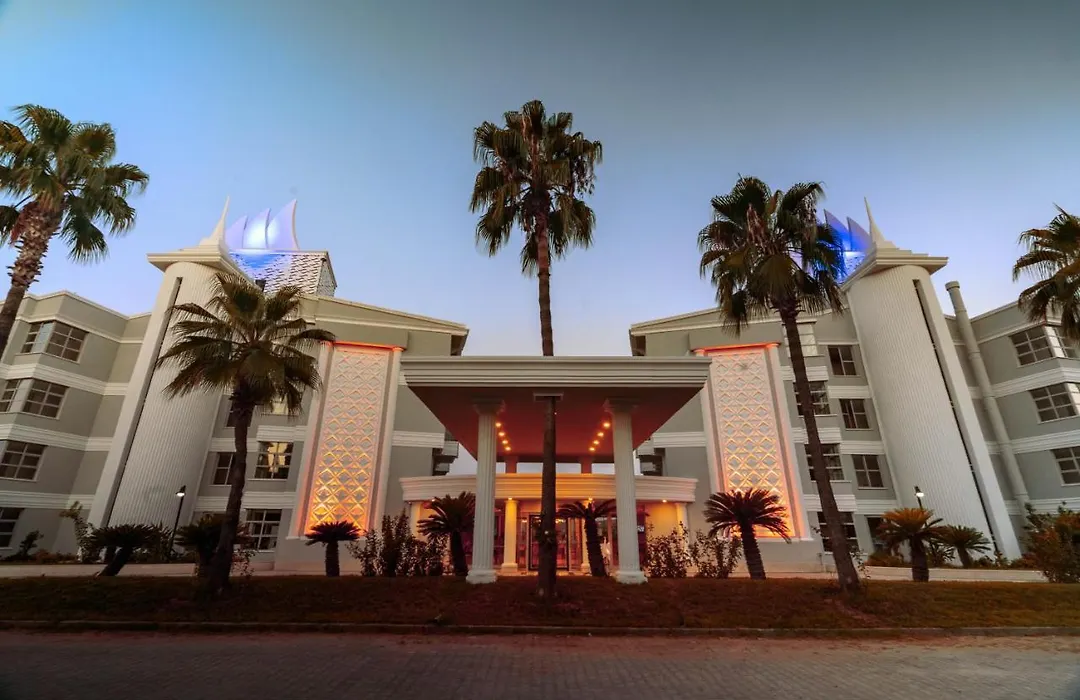 Royal Atlantis Beach-1
