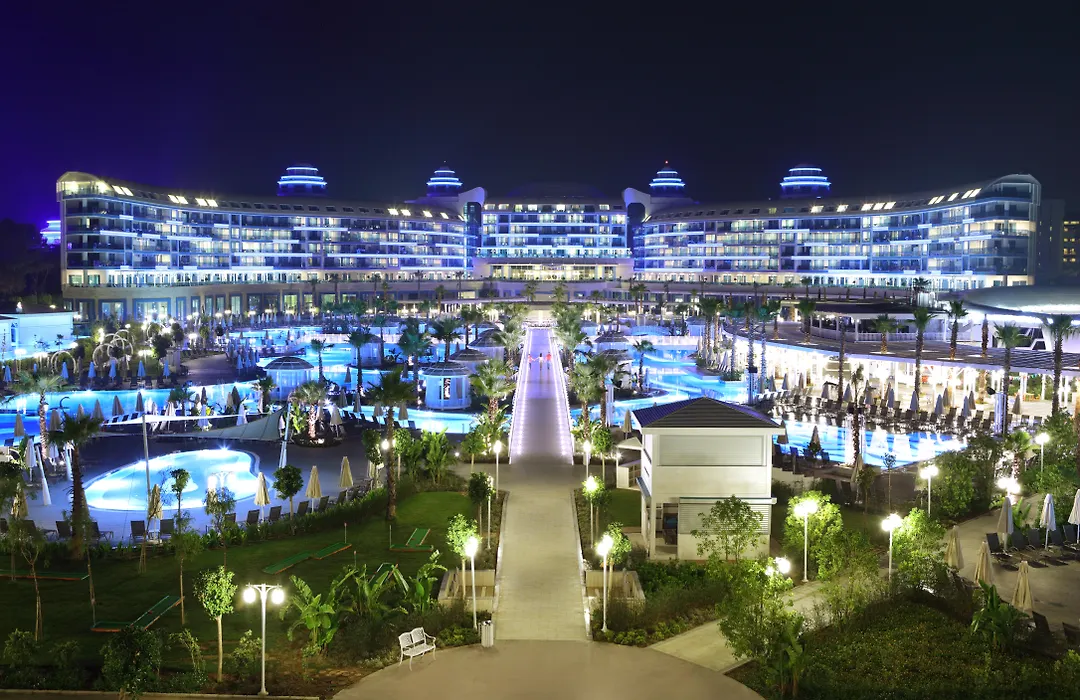 Sueno Hotels Deluxe Belek-1