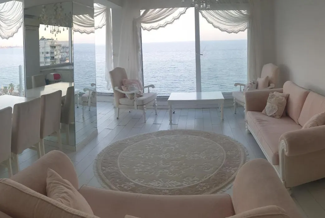 Antalya Konyaalti Plajinda Muhtesem Bir Tatil-1