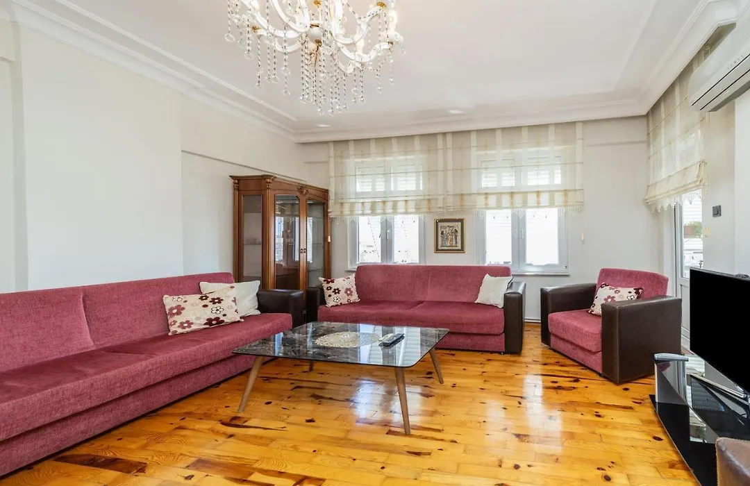 Central And Pleasant Flat In Muratpasa-1