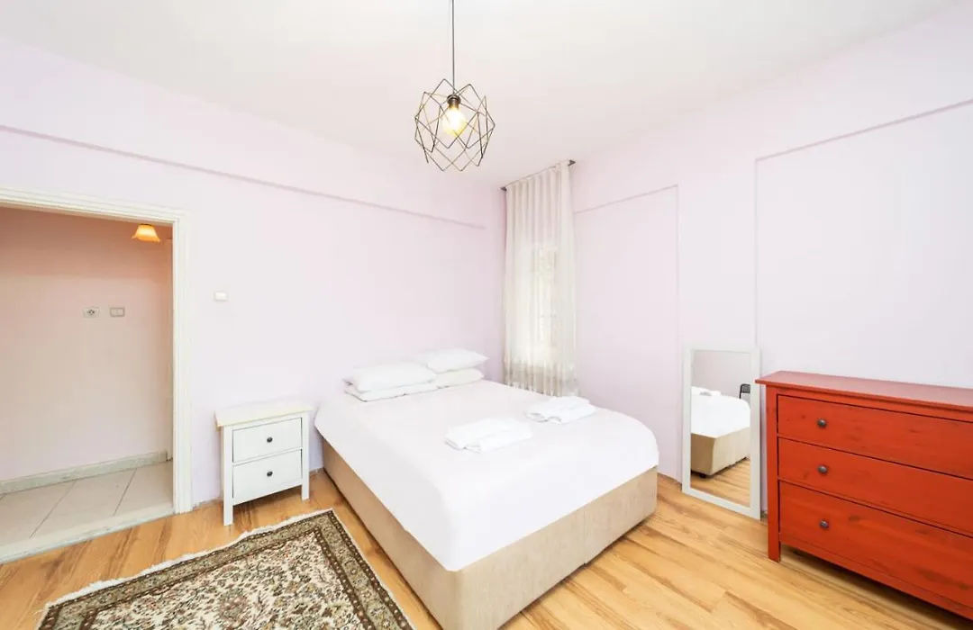 Amazing Flat In The Heart Of Muratpasa-1