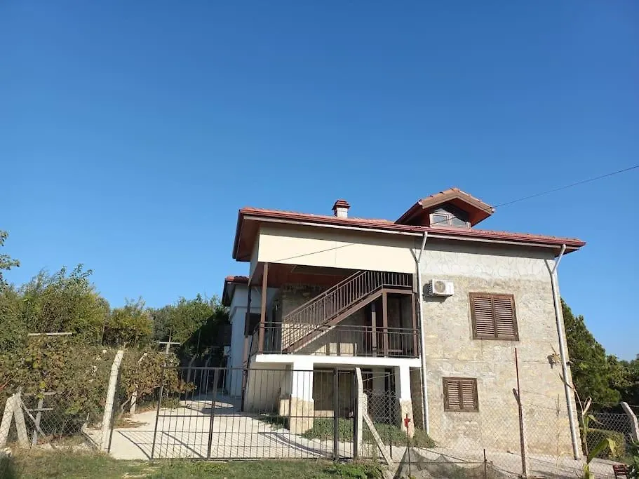 4 Yatak Odali Harika Muestakil Villa-1