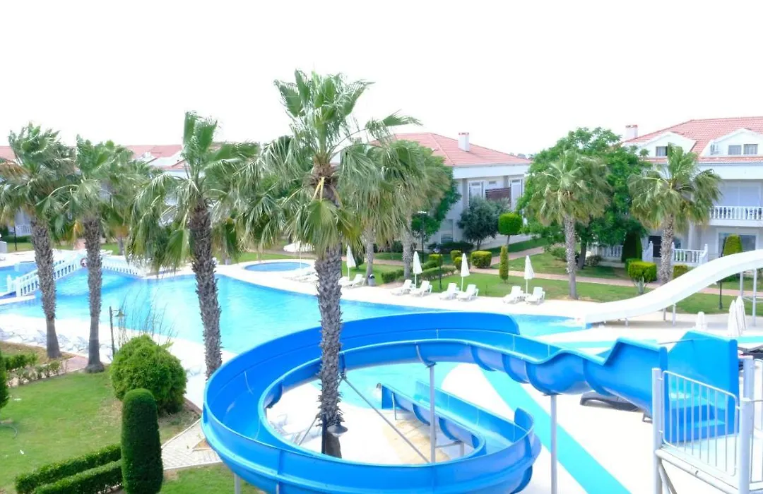 Bluehomes 4 Bedroom Apartment Dublex-1