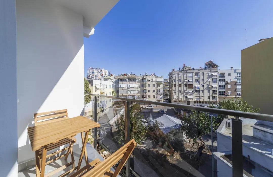 Comfy Home With Balcony View In Muratpasa-1