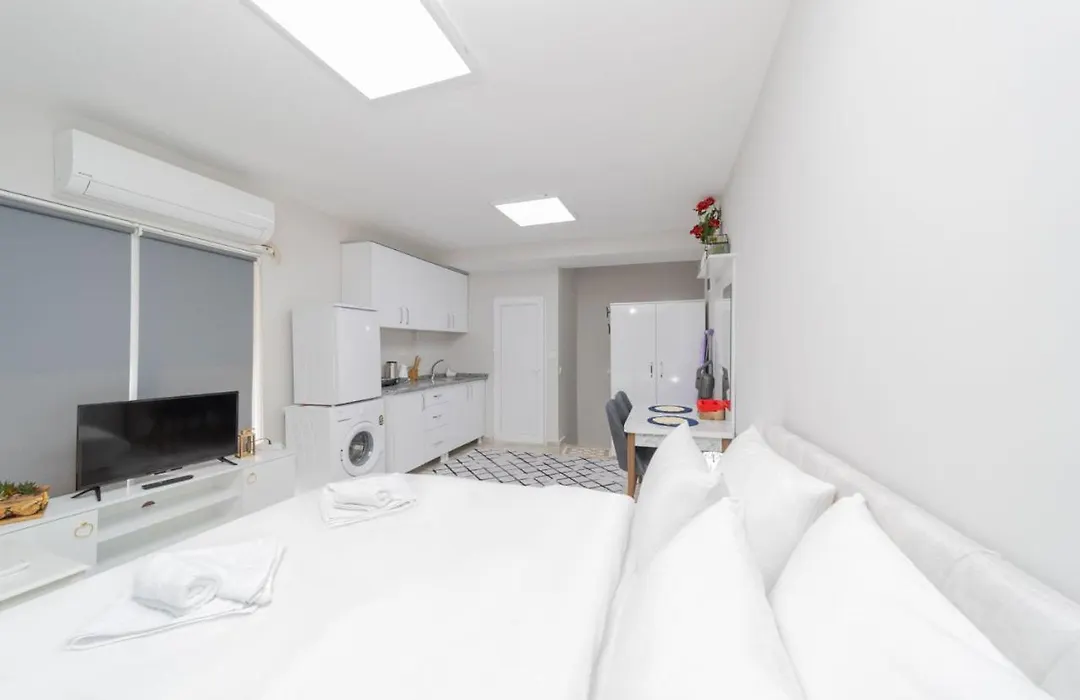 Furnished Tiny Studio Flat In Muratpasa Antalya-1