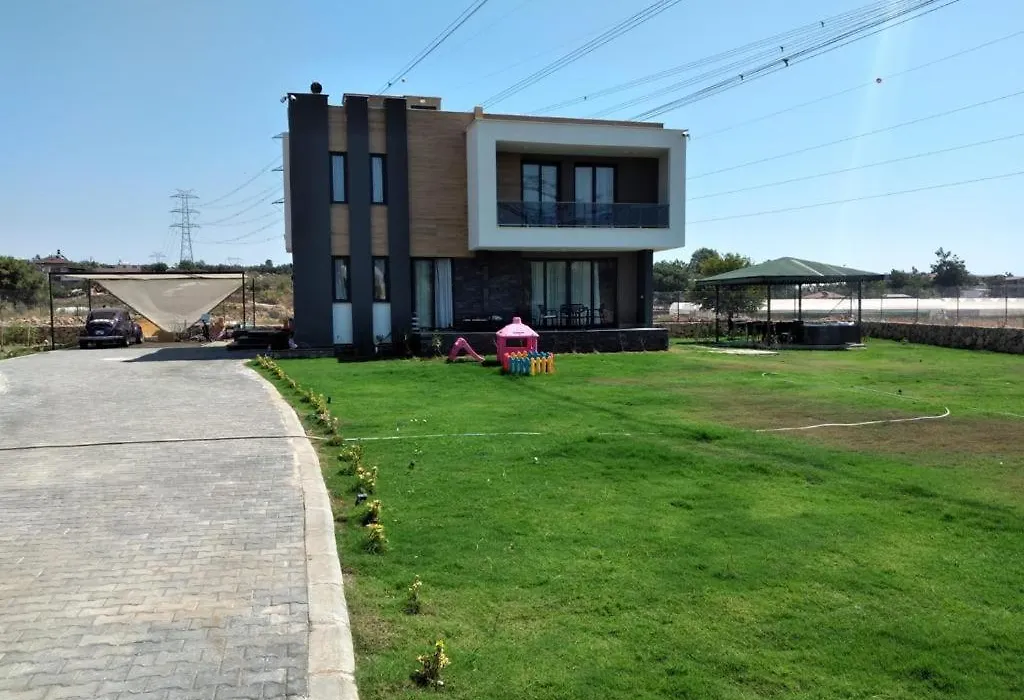 Sakin Bir Ortamda 3 Odali Villa-1