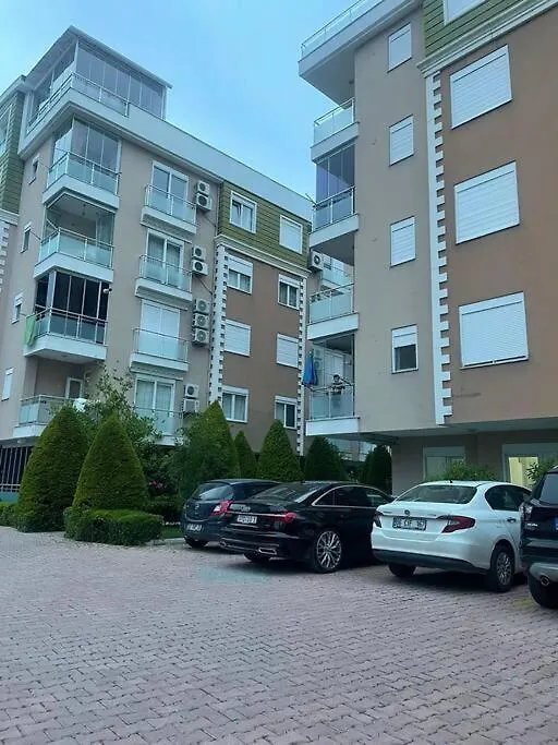 Antalya Konyaalti Plaji Havuzbasi 1+1 Daire-1