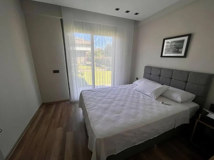 7 Person, Modern Architecture Villa - Awz 260-1