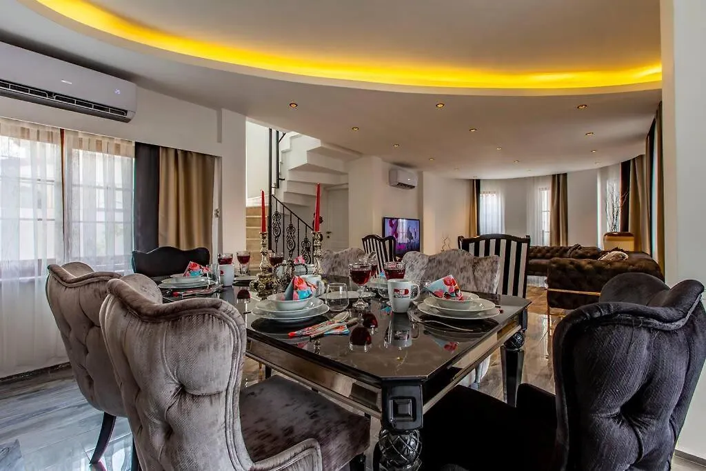 Sleeps 6, Stylish Designed Villa - Awz 288-1