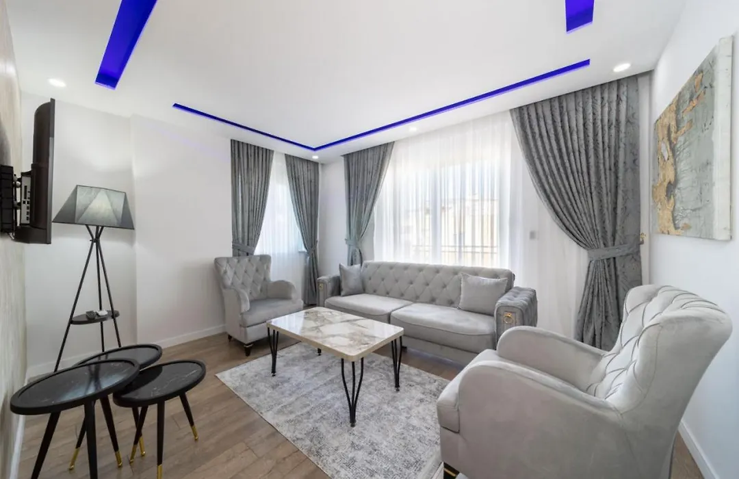 Modern And Central Duplex Apartment Near Beach In Antalya-1