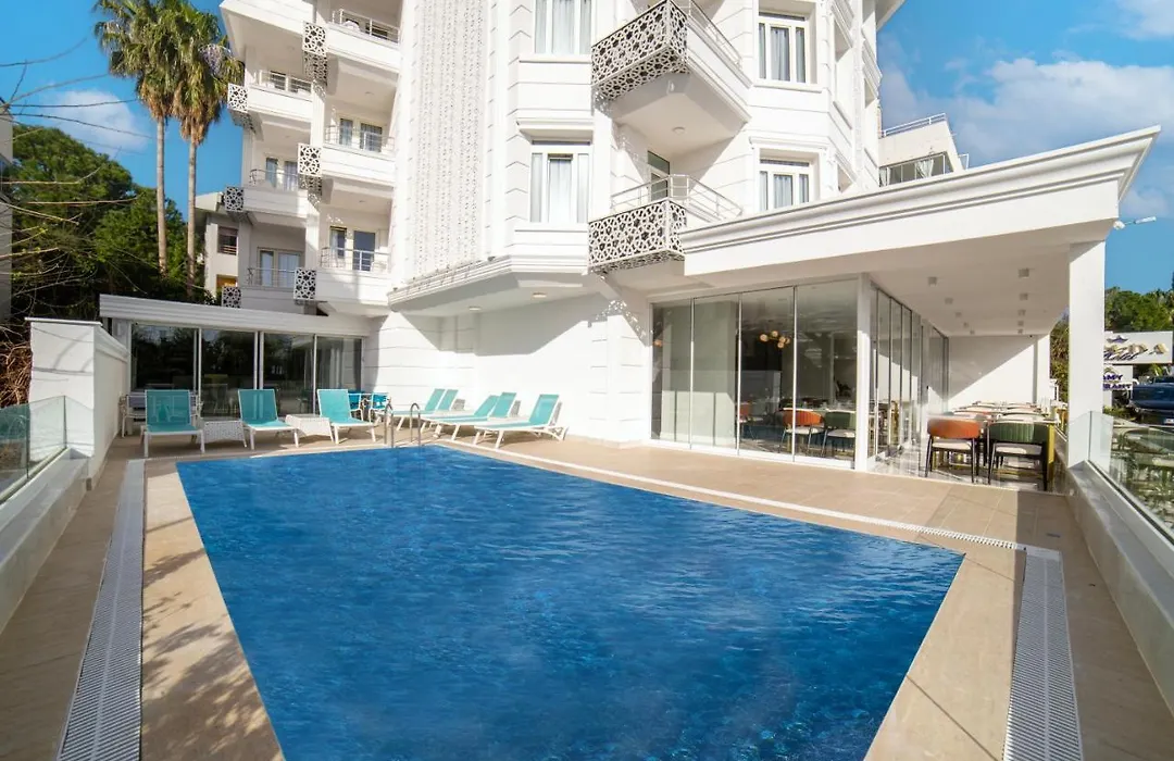 Golda Hotel-1