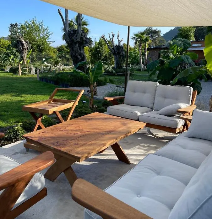 Butiq Garden-1