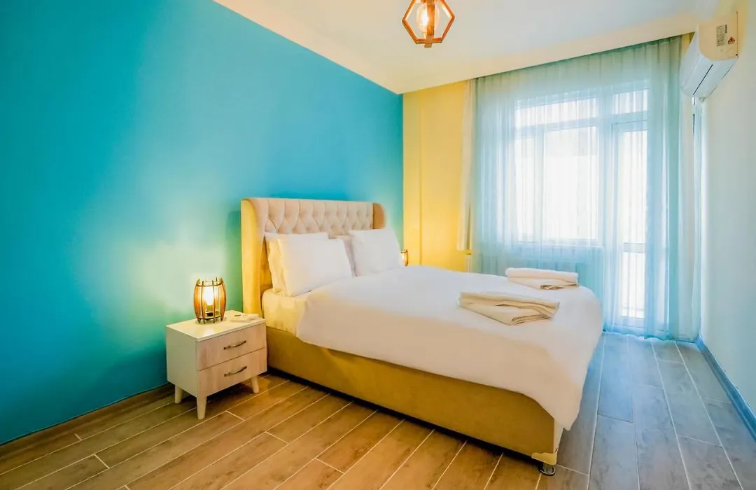 Central And Comfy Flat With Balcony In Muratpasa-1