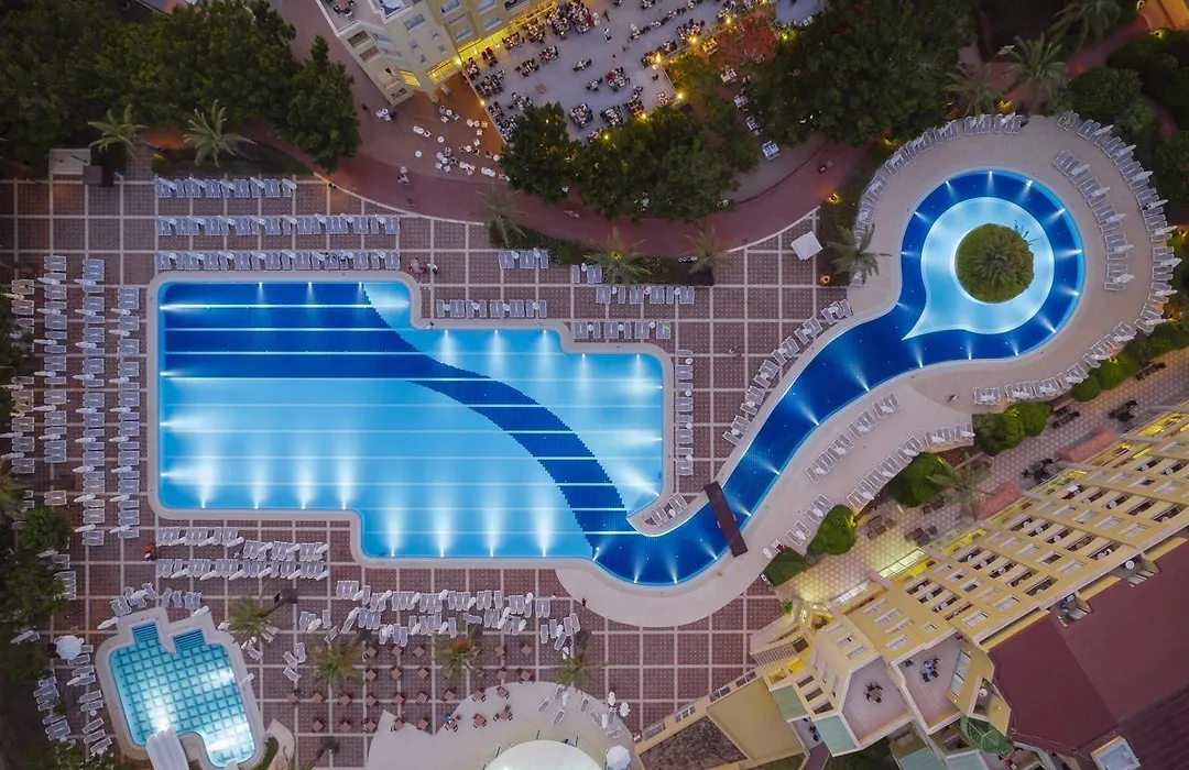 Selectum Family Resort Side-1