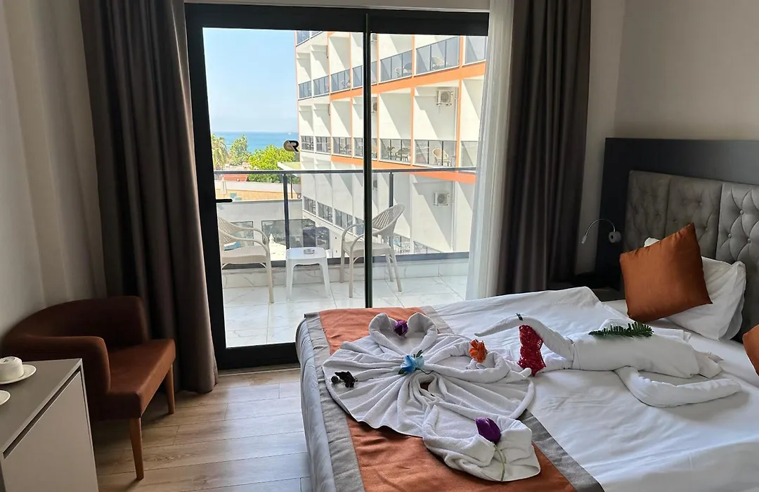 Side Golden Rock Hotel&Spa-1